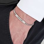 bracciale con incisione uomo